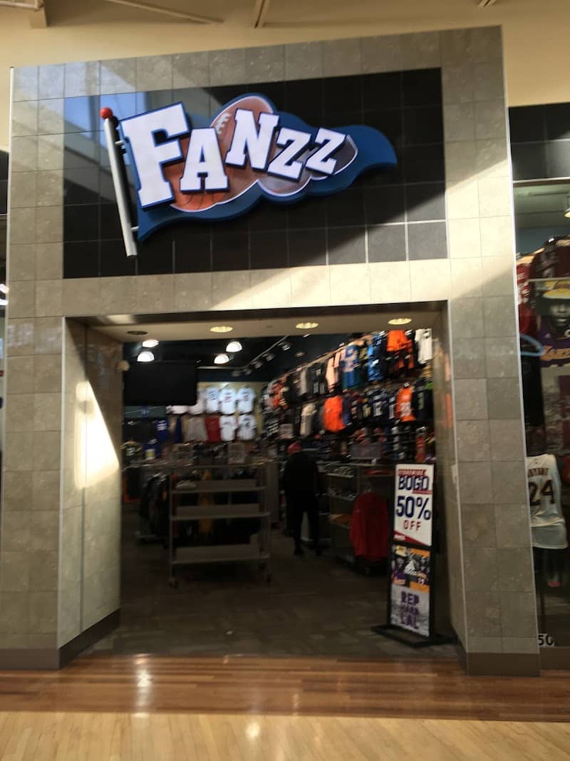 Fanzz Ontario Mills