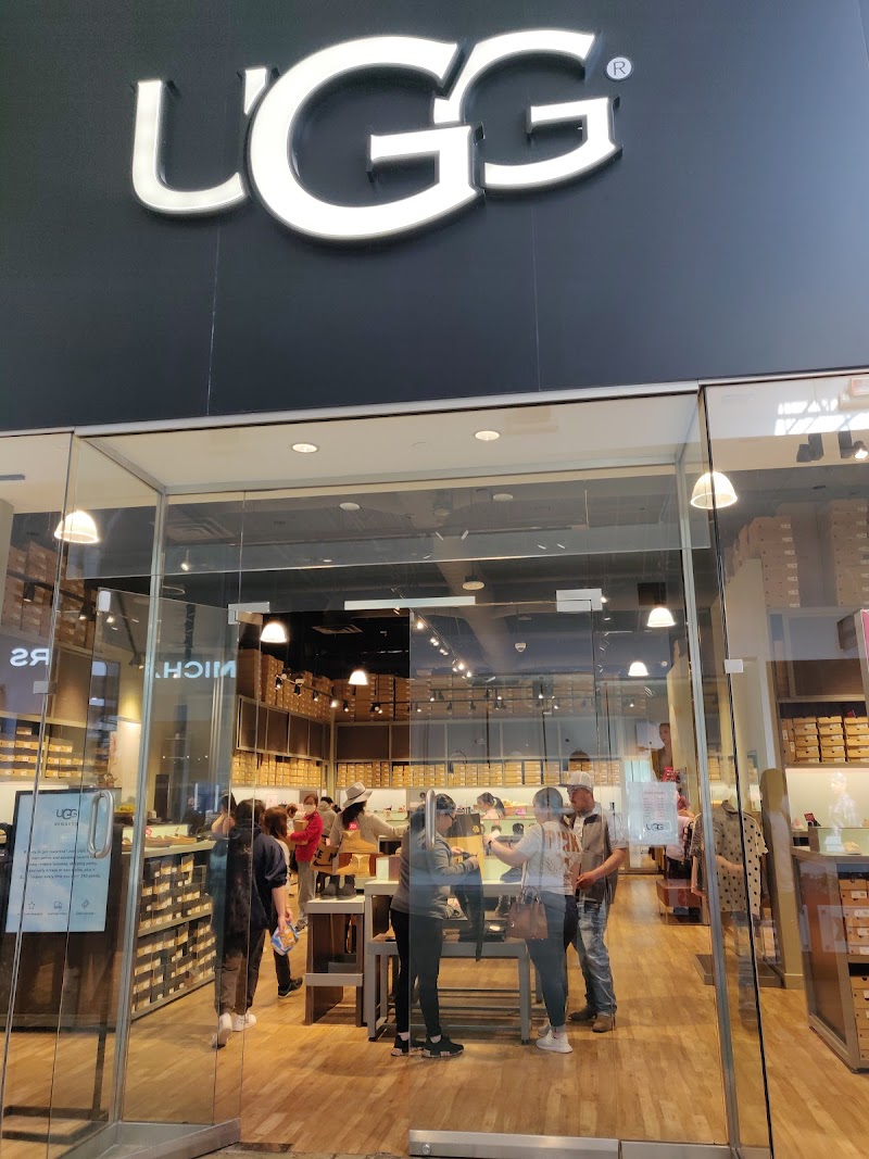 UGG
